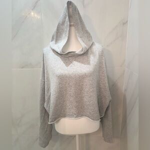 FABLETICS Women's BRISA CROPPED RAW EDGE HOODIE (L)